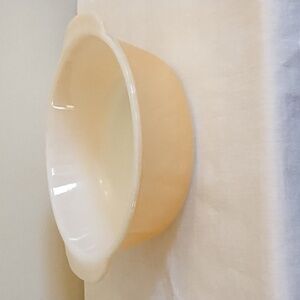 ANCHOR HOCKING FIRE KING PEACH LUSTER CASSEROLE DISH, IN EXCELLENT CONDITION